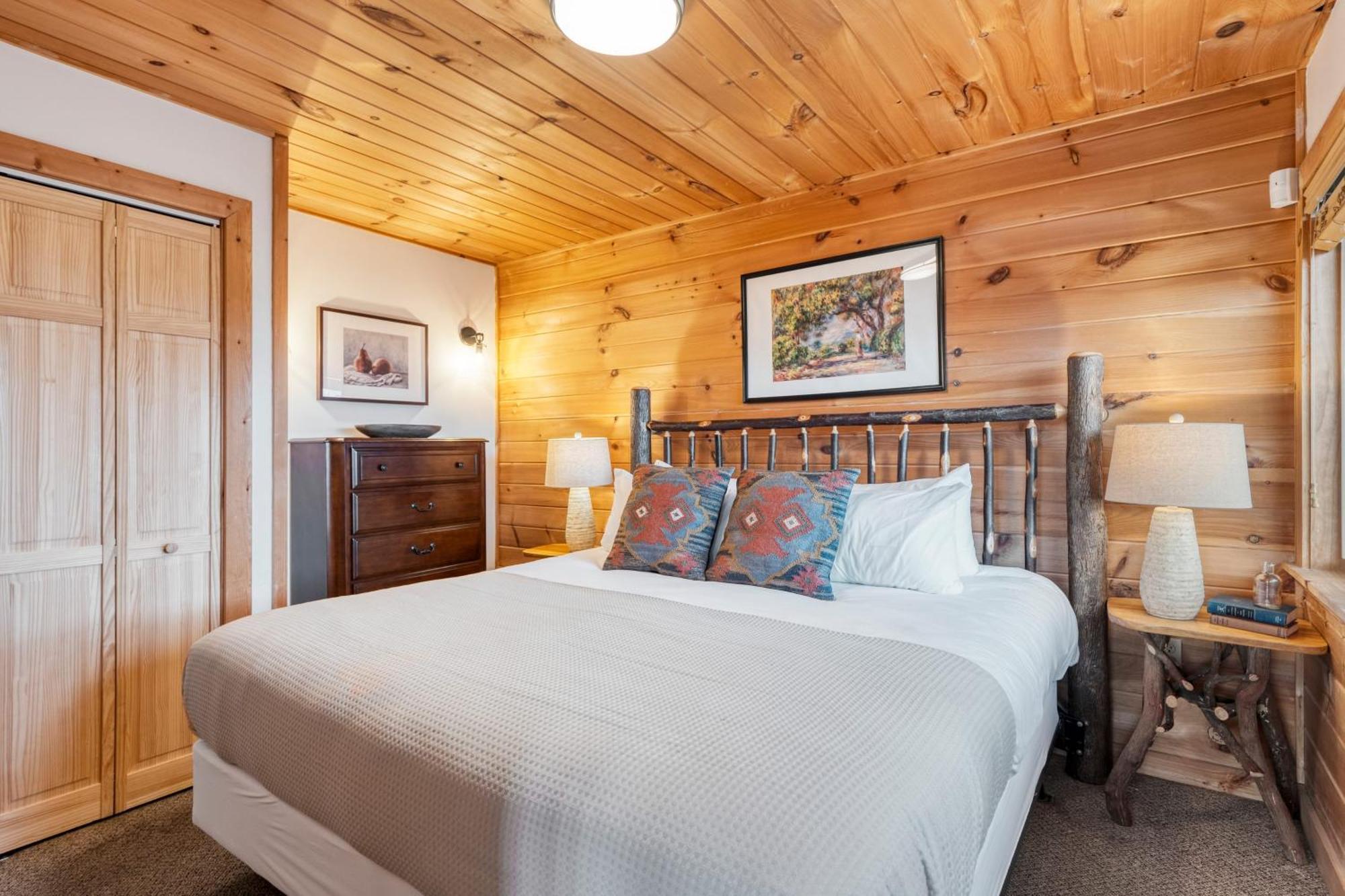 Chestnut By Avantstay Mountain Cabin W Treetop Views Hot Tub Game Room Гатлинбург Экстерьер фото
