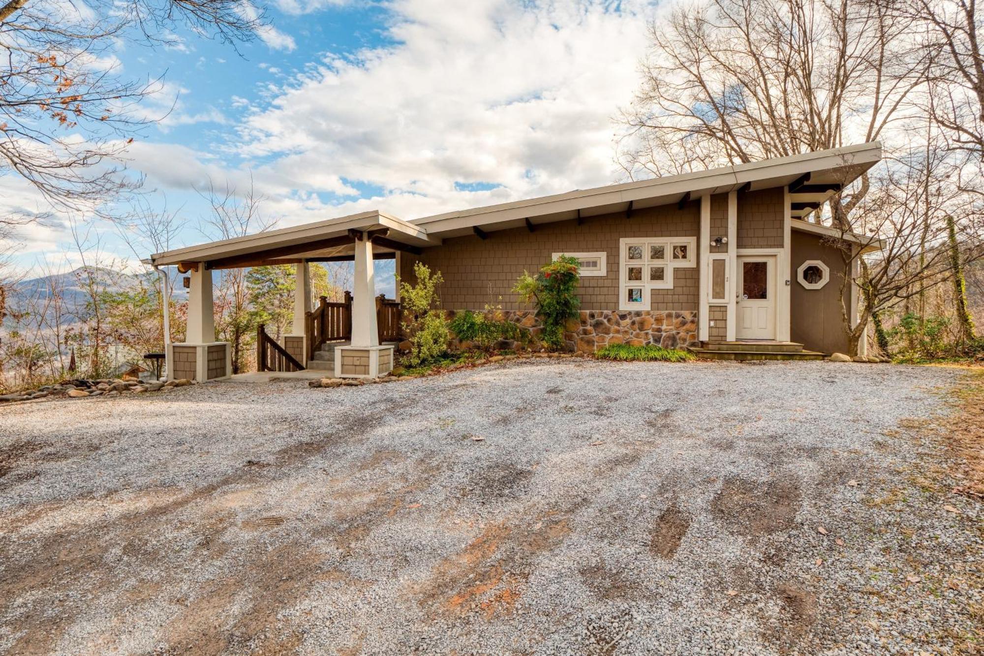 Chestnut By Avantstay Mountain Cabin W Treetop Views Hot Tub Game Room Гатлинбург Экстерьер фото