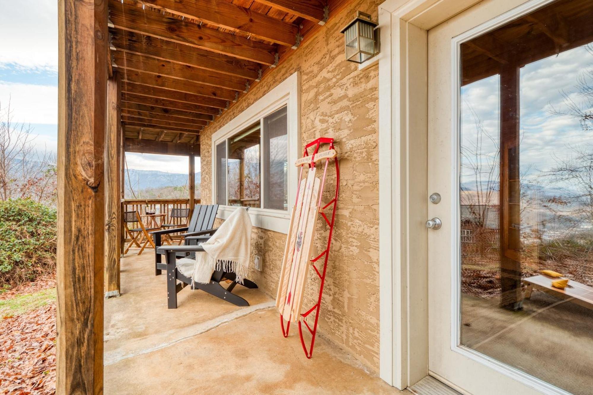 Chestnut By Avantstay Mountain Cabin W Treetop Views Hot Tub Game Room Гатлинбург Экстерьер фото